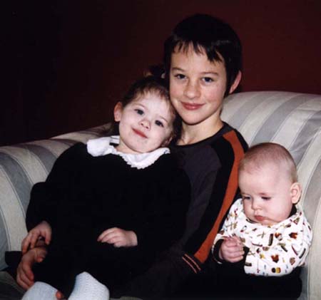 3kids122503.jpg